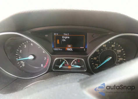 2016 Ford Focus Se z USA, uszkodzony, nr VIN 1FADP3F27GL222153